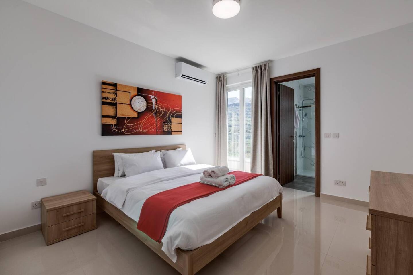 9Ten11 Seafront By Homely Mellieha Luaran gambar